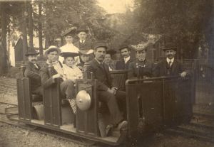 Gravity Car • Passengers, and a "Gravity-Man" on the Mt. Tamalpais & Muir Woods Railway • Circa 1914